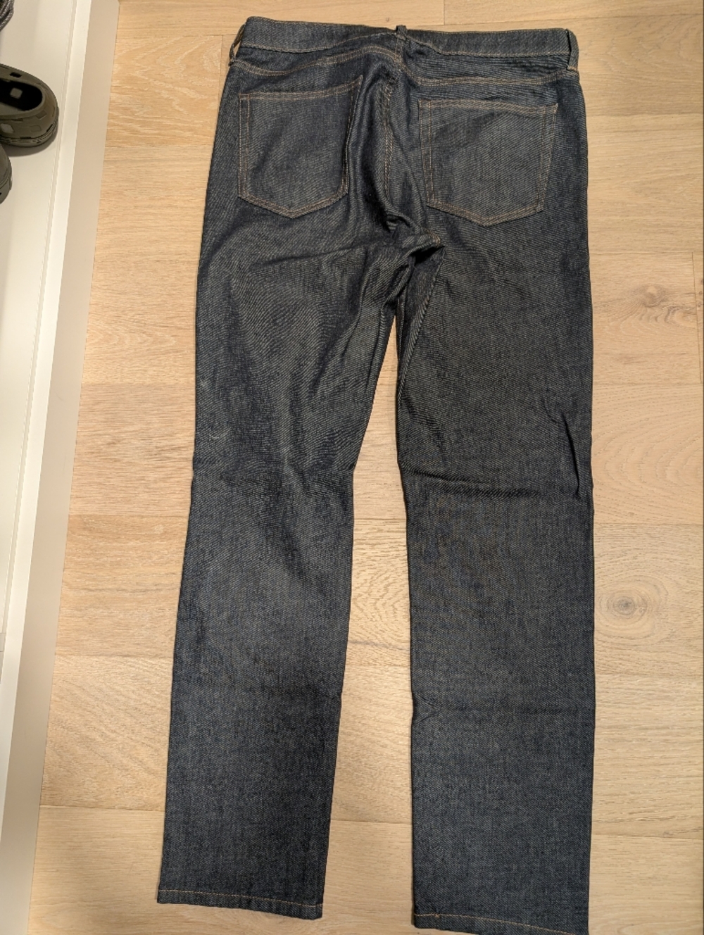 Everlane Men's Indigo Slim Jeans - Picture 3 of 3